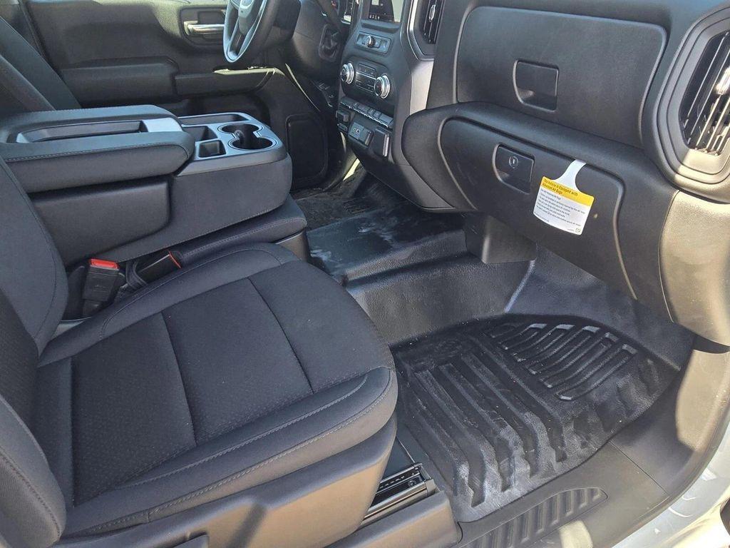 new 2025 GMC Sierra 2500 car, priced at $46,628