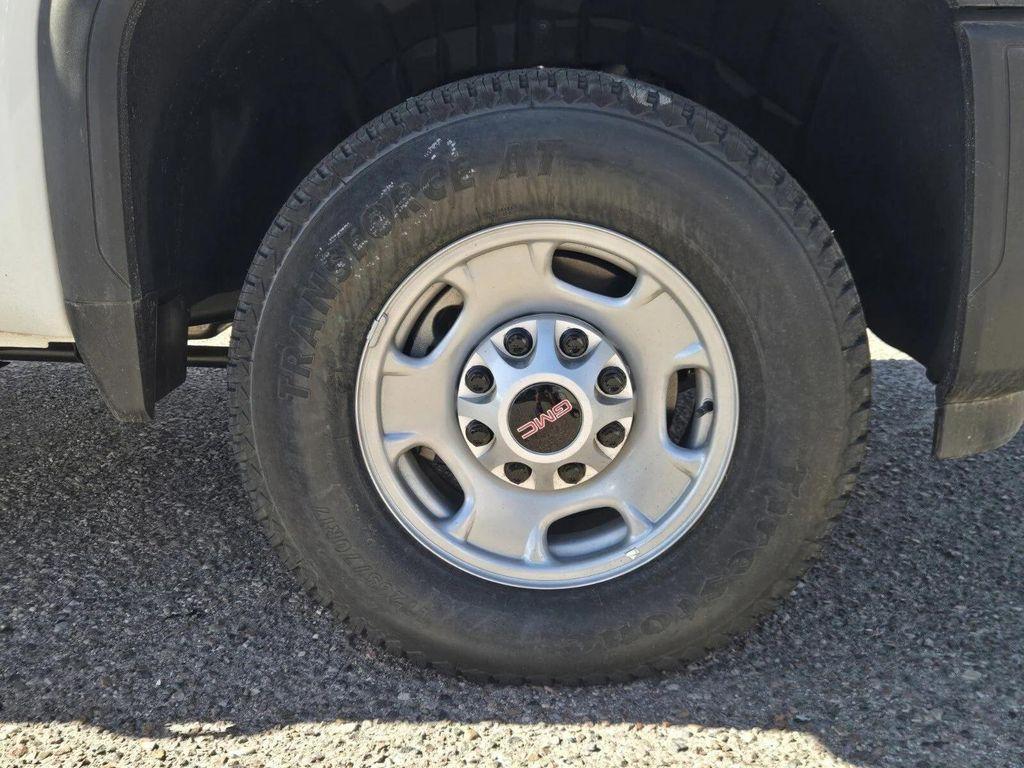 new 2025 GMC Sierra 2500 car, priced at $46,628