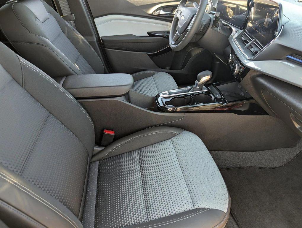 used 2025 Chevrolet Trax car, priced at $21,326