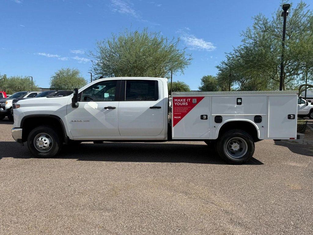 new 2024 Chevrolet Silverado 3500 car, priced at $51,903
