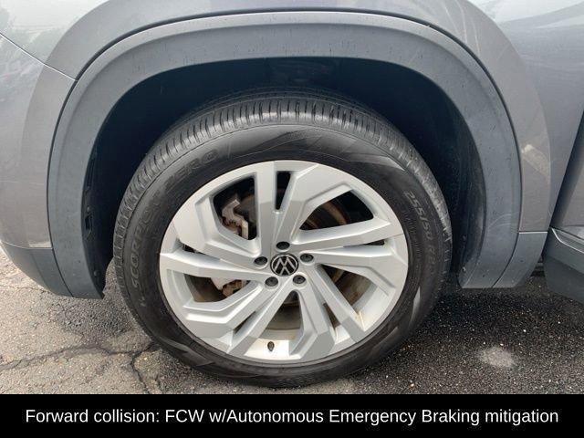 used 2021 Volkswagen Atlas car, priced at $30,999