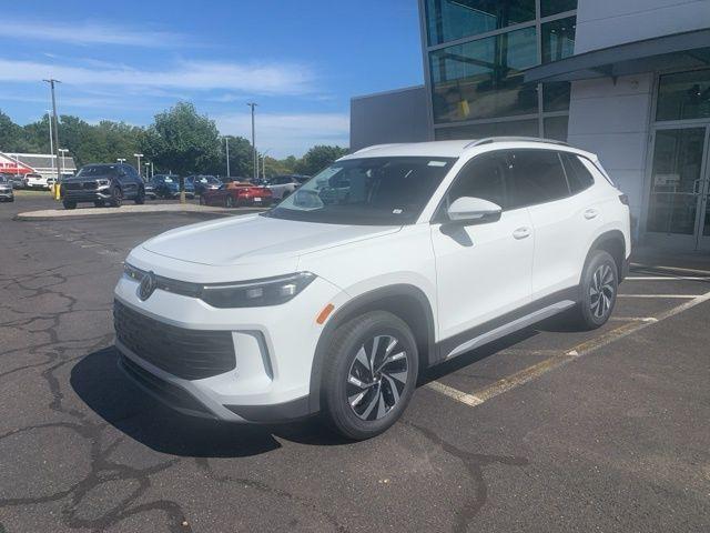 new 2025 Volkswagen Tiguan car, priced at $30,641