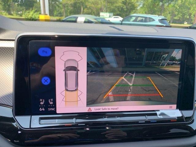 new 2025 Volkswagen Atlas car, priced at $43,058