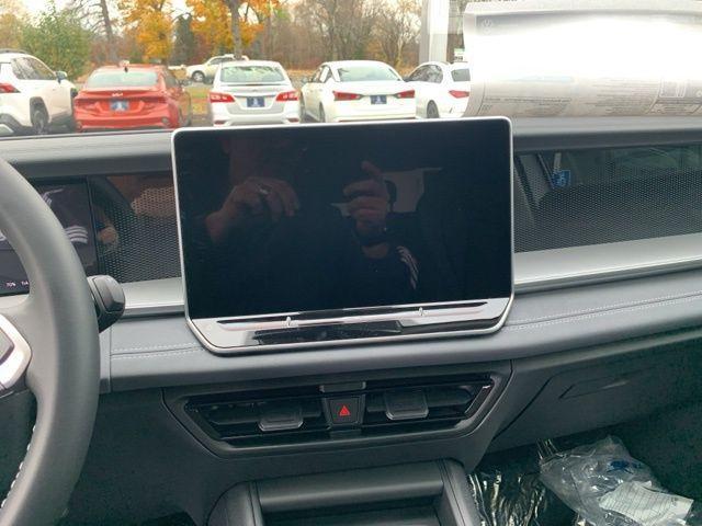 new 2026 Volkswagen Tiguan car, priced at $36,948