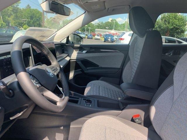 new 2025 Volkswagen Tiguan car, priced at $31,981