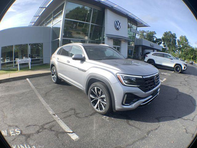 new 2024 Volkswagen Atlas Cross Sport car, priced at $49,276