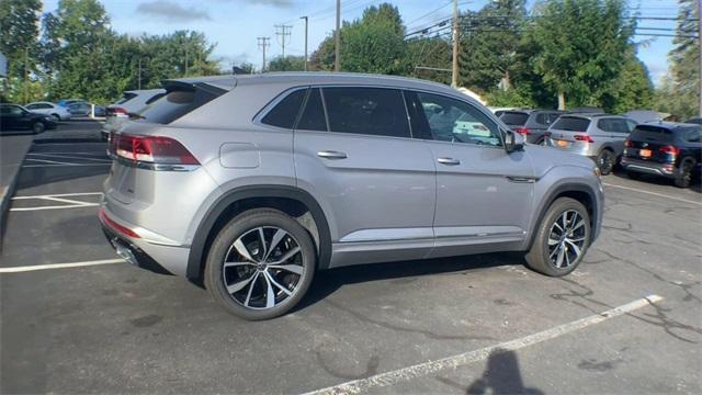 new 2024 Volkswagen Atlas Cross Sport car, priced at $52,777