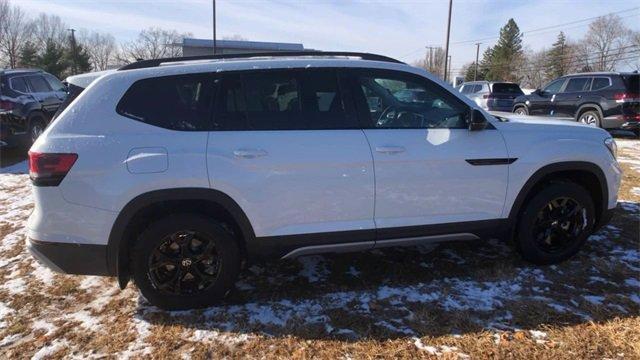 new 2025 Volkswagen Atlas car, priced at $47,196