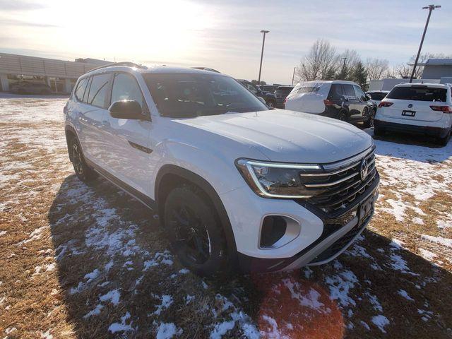 new 2025 Volkswagen Atlas car, priced at $47,196