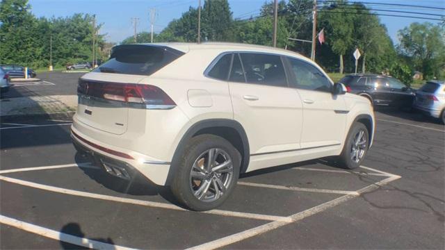 new 2024 Volkswagen Atlas Cross Sport car, priced at $49,930