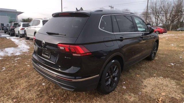 new 2024 Volkswagen Tiguan car, priced at $31,333