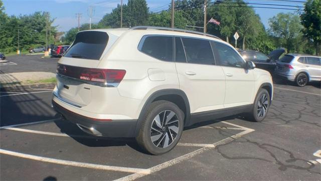 new 2024 Volkswagen Atlas car, priced at $50,179