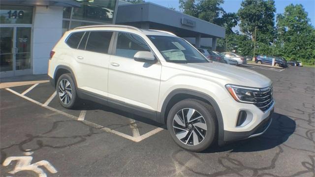 new 2024 Volkswagen Atlas car, priced at $50,179