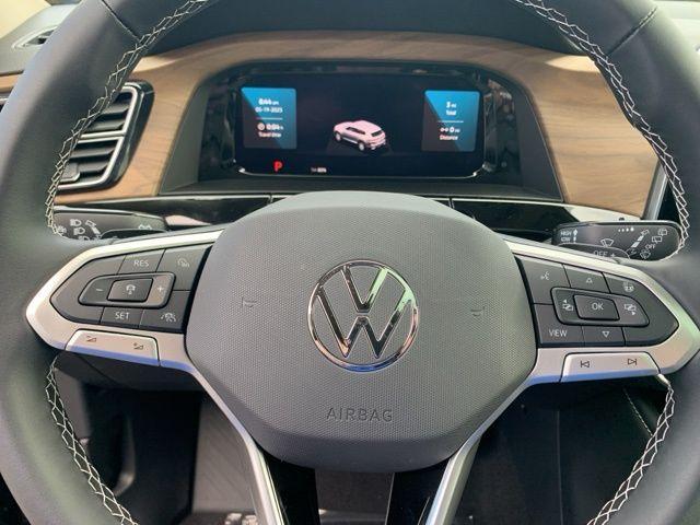 new 2025 Volkswagen Atlas car, priced at $43,054
