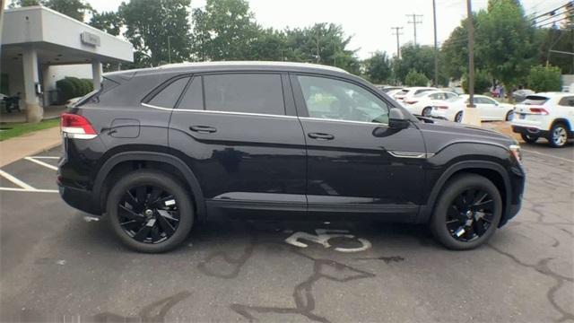 new 2024 Volkswagen Atlas Cross Sport car, priced at $43,381