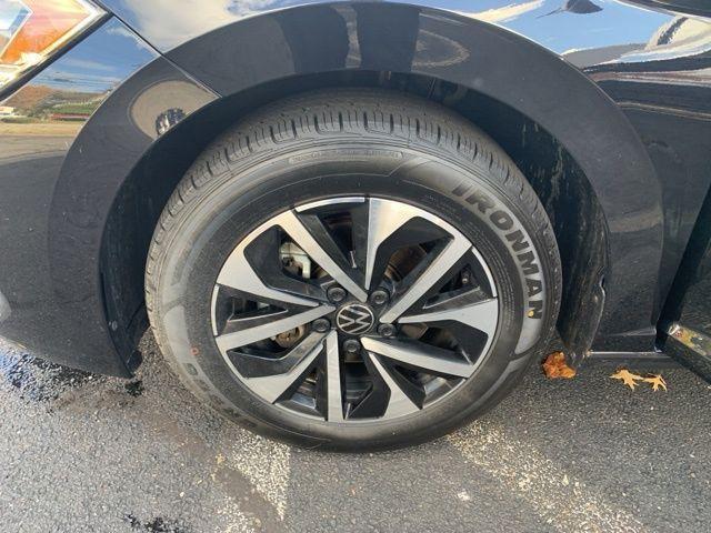 used 2024 Volkswagen Jetta car, priced at $17,599