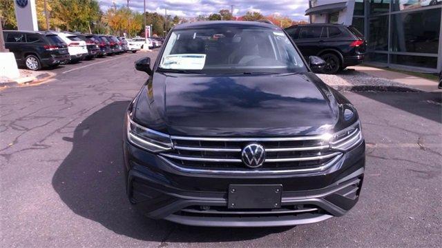 new 2024 Volkswagen Tiguan car, priced at $32,980