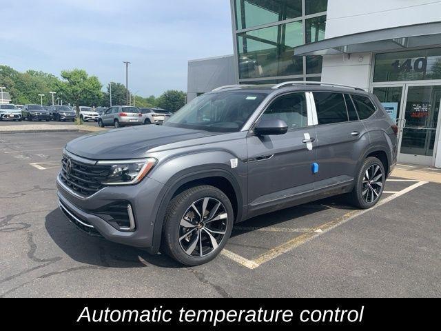 new 2025 Volkswagen Atlas car, priced at $53,764