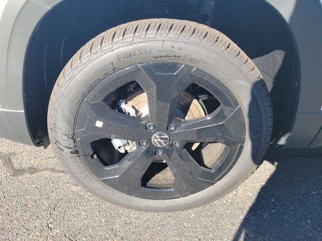 new 2025 Volkswagen Taos car, priced at $31,508