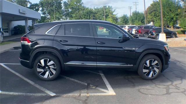 new 2024 Volkswagen Atlas Cross Sport car, priced at $48,898