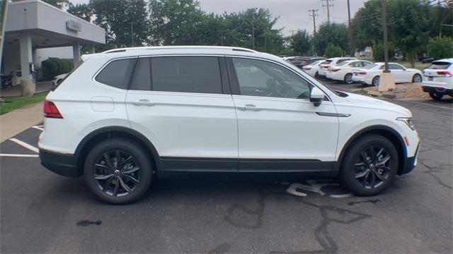 new 2024 Volkswagen Tiguan car, priced at $33,440