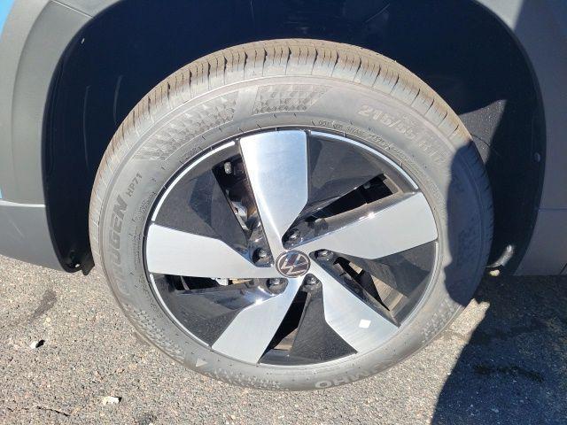 new 2025 Volkswagen Taos car, priced at $27,385