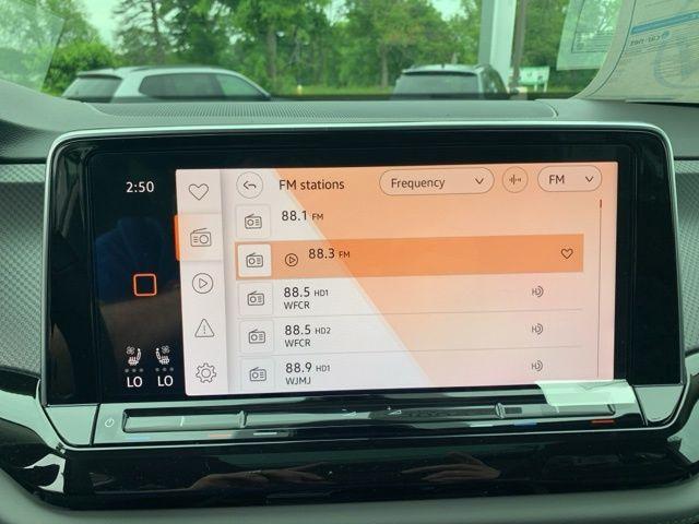 new 2025 Volkswagen Atlas car, priced at $49,521