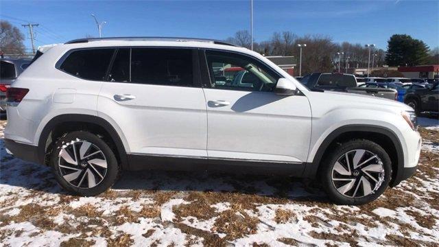 new 2025 Volkswagen Atlas car, priced at $49,866