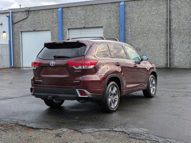 used 2019 Toyota Highlander Hybrid car, priced at $36,972