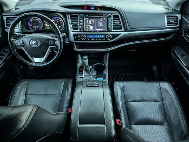 used 2019 Toyota Highlander Hybrid car, priced at $36,972