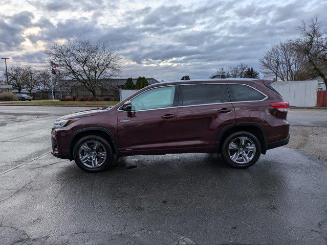 used 2019 Toyota Highlander Hybrid car, priced at $36,972