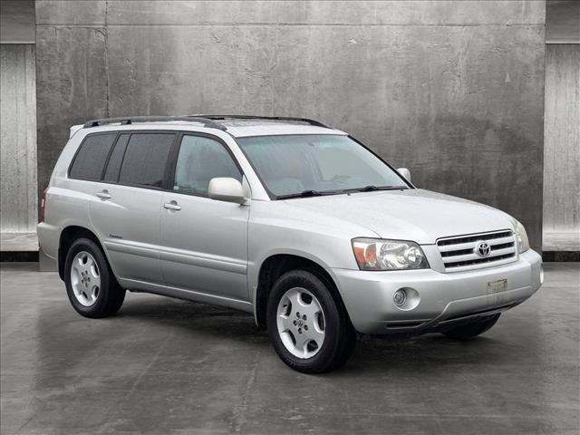 used 2006 Toyota Highlander car, priced at $9,995