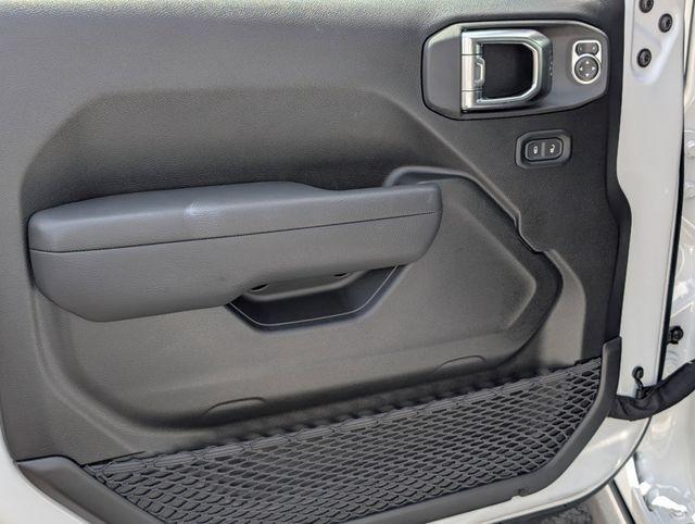 new 2025 Jeep Gladiator car, priced at $51,324