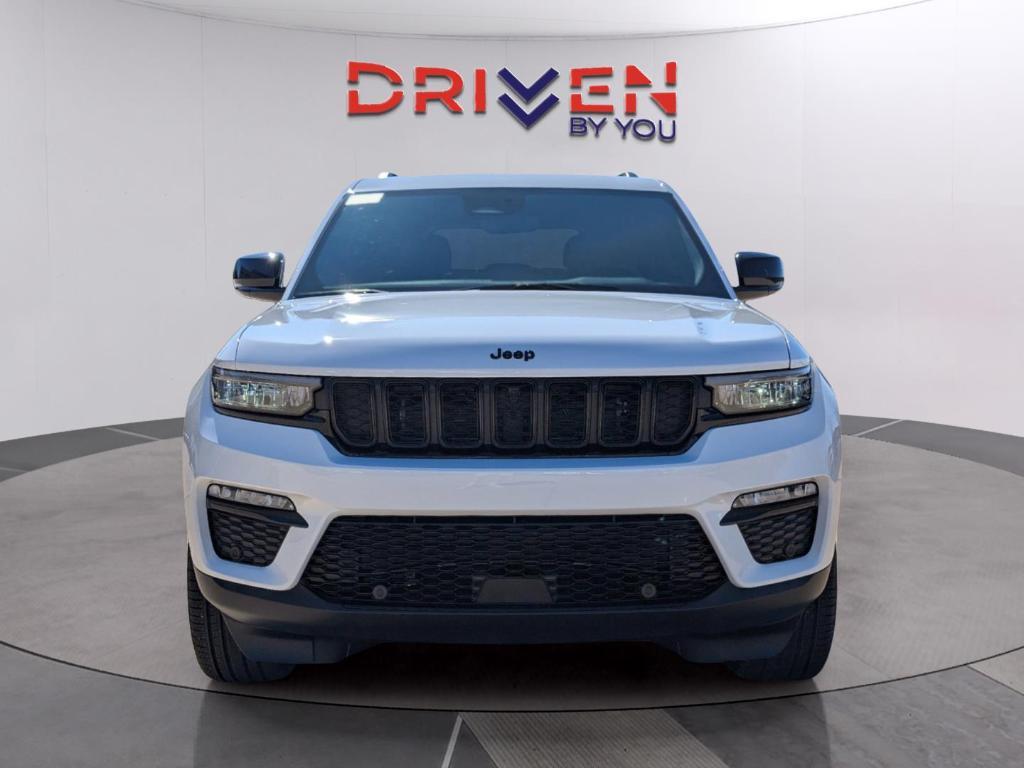 new 2025 Jeep Grand Cherokee car, priced at $43,893