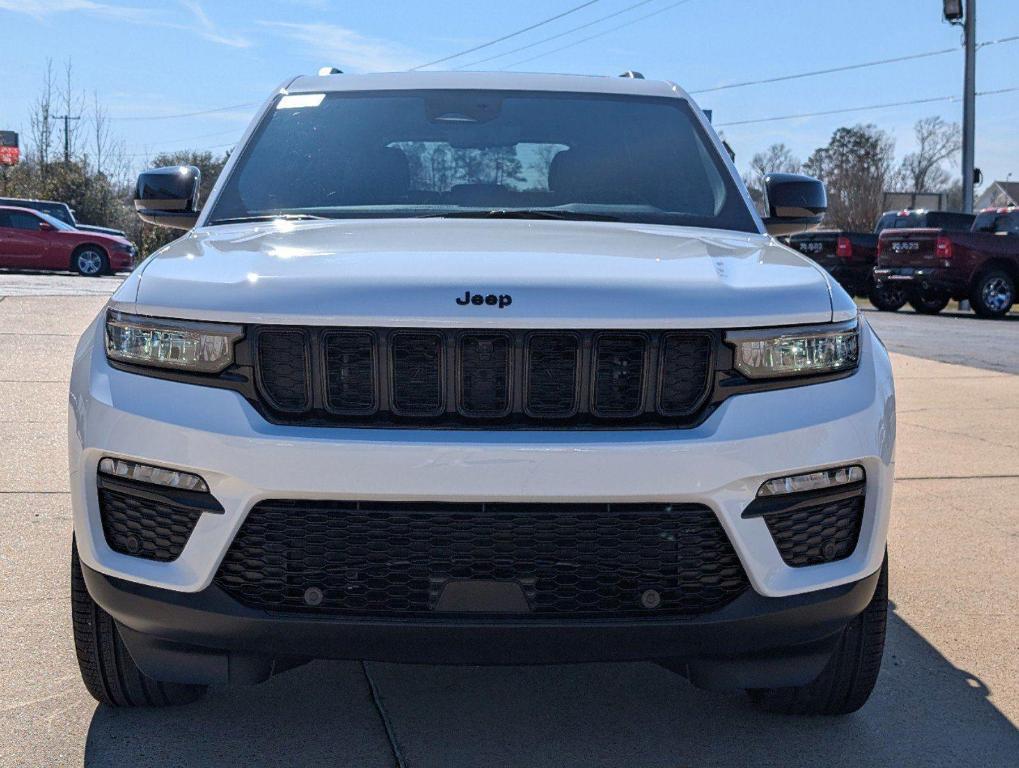 new 2025 Jeep Grand Cherokee car, priced at $45,893