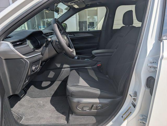 new 2025 Jeep Grand Cherokee L car, priced at $41,525