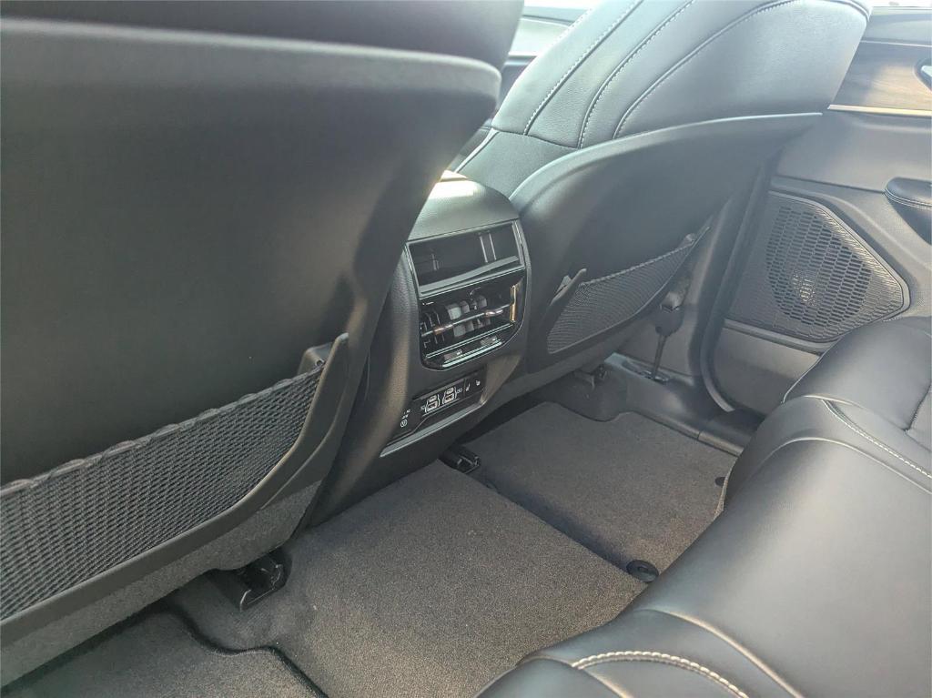 new 2025 Jeep Grand Cherokee car, priced at $47,211