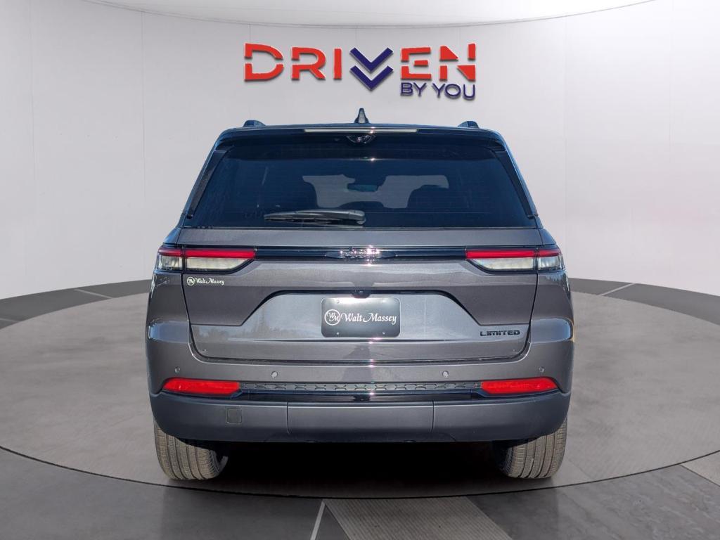 new 2025 Jeep Grand Cherokee car, priced at $47,211