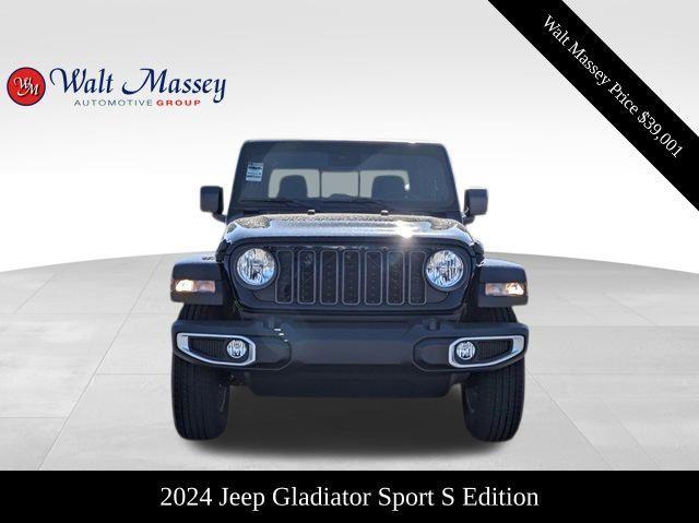 new 2024 Jeep Gladiator car, priced at $39,001