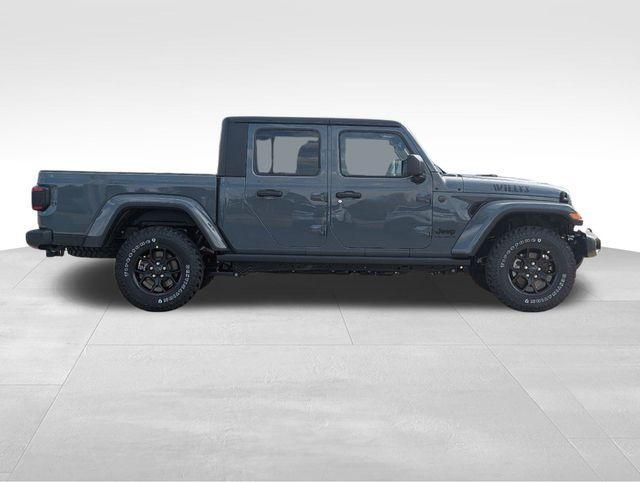 new 2025 Jeep Gladiator car, priced at $50,530