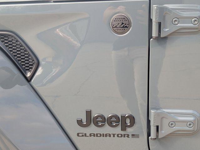 new 2025 Jeep Gladiator car, priced at $50,530