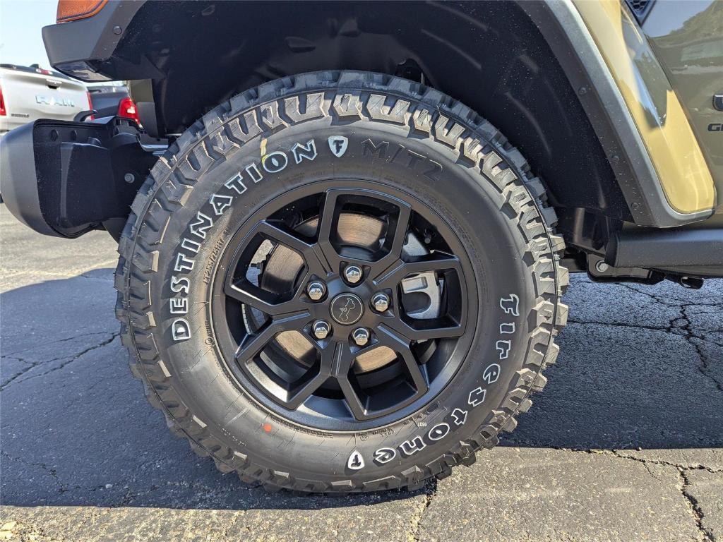 new 2025 Jeep Gladiator car, priced at $44,414