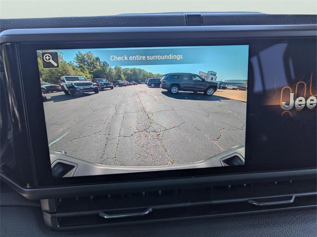 new 2025 Jeep Gladiator car, priced at $44,414