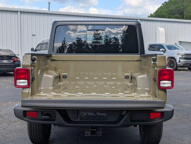 new 2025 Jeep Gladiator car, priced at $45,395