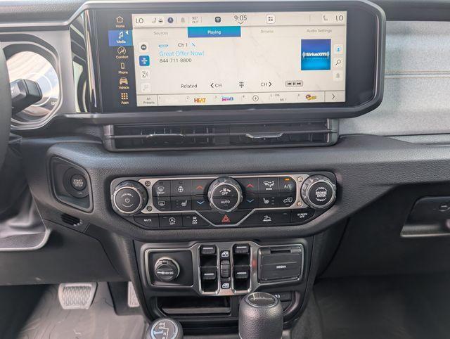 new 2025 Jeep Gladiator car, priced at $45,395