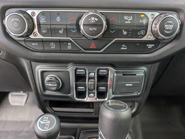 new 2025 Jeep Gladiator car, priced at $45,395
