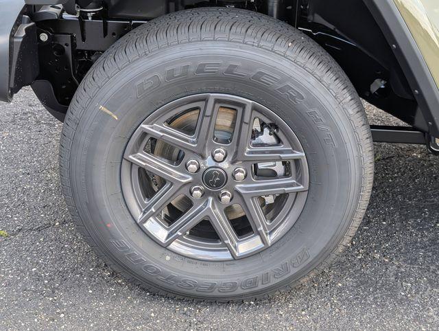 new 2025 Jeep Gladiator car, priced at $45,395