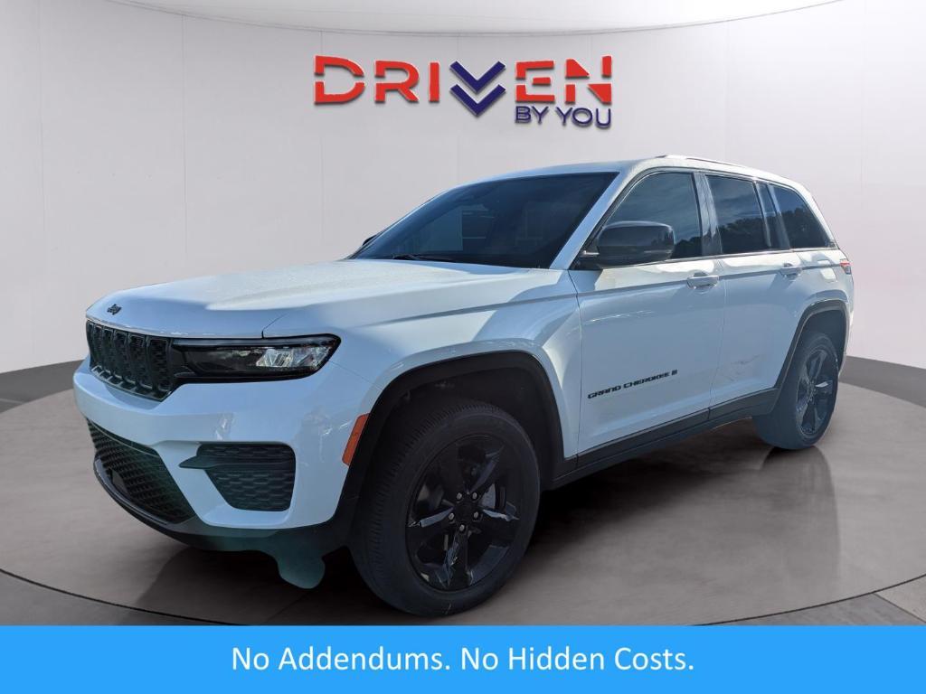 new 2025 Jeep Grand Cherokee car, priced at $40,884