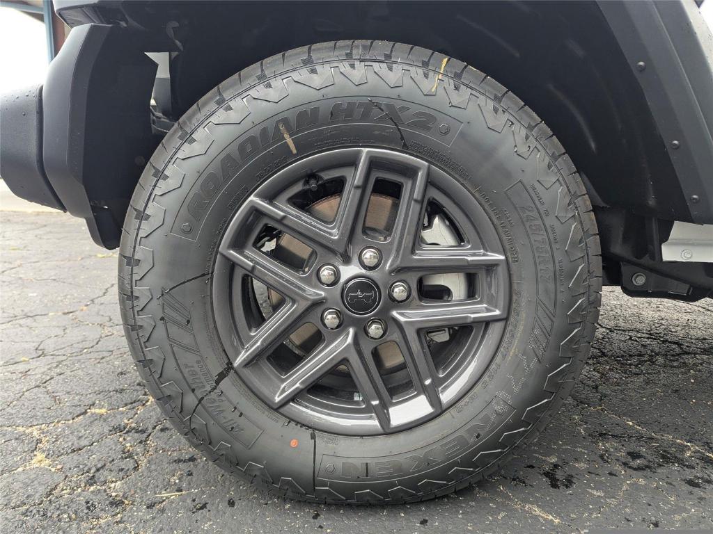 new 2025 Jeep Wrangler car, priced at $42,807