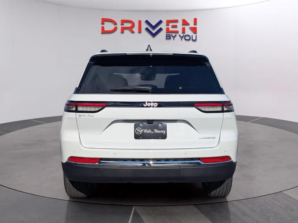 new 2025 Jeep Grand Cherokee car, priced at $37,727